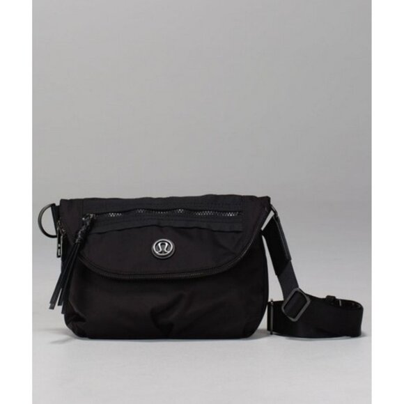 Lululemon Festival Bag First Release Black - Picture 1 of 8